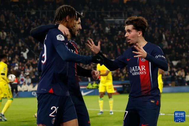 德乙战报：贝克尔制胜球、卡里乌斯神扑，沙尔克1-0纽伦堡（德乙：贝克尔绝杀 卡里乌斯神扑救主 沙尔克1-0力克纽伦堡）