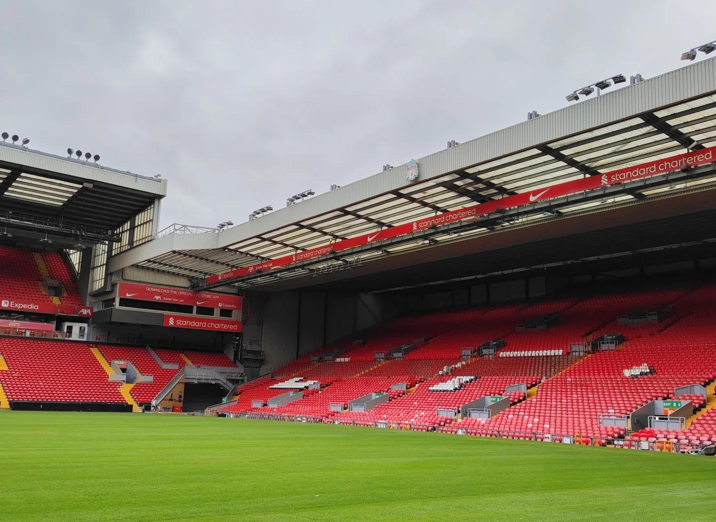 铜梁融媒：U16国足已抵达重庆备战，全力冲刺U17亚洲杯预选赛（铜梁融媒：U16国足抵渝集结备战，剑指U17亚洲杯预选赛）