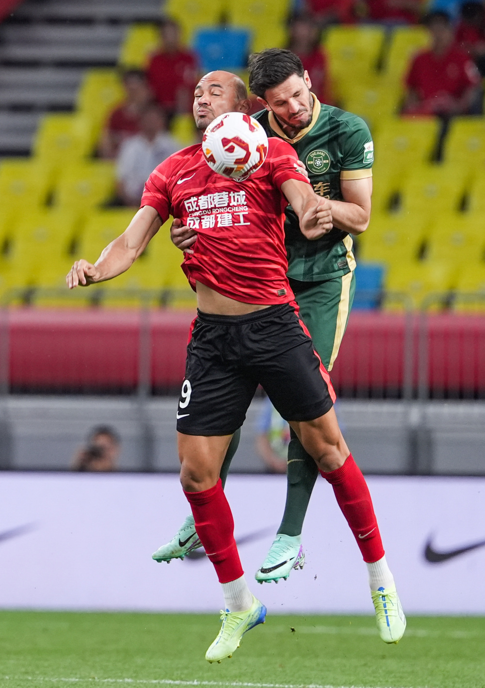 踢球者德甲第15轮最佳阵：斯塔尼希奇、聚勒、希克等球员在列（德甲第15轮踢球者最佳阵容出炉：斯塔尼希奇、聚勒、希克等入选）