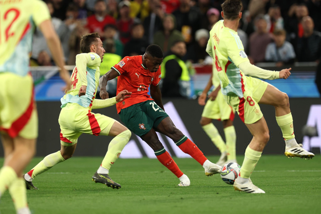 苏亚雷斯：我是叛逆精神的典范，仍计划重回巴塞罗那安家（苏亚雷斯：我就是叛逆的化身，仍打算回到巴萨定居）