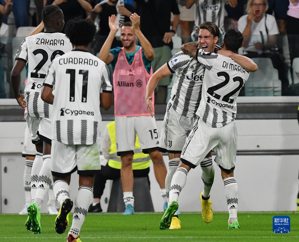 霍伊伦：我和卢卡库是兄弟；决赛打国米还是博洛尼亚都一样（霍伊伦：与卢卡库情同兄弟，决赛遇国米还是博洛尼亚都一样）