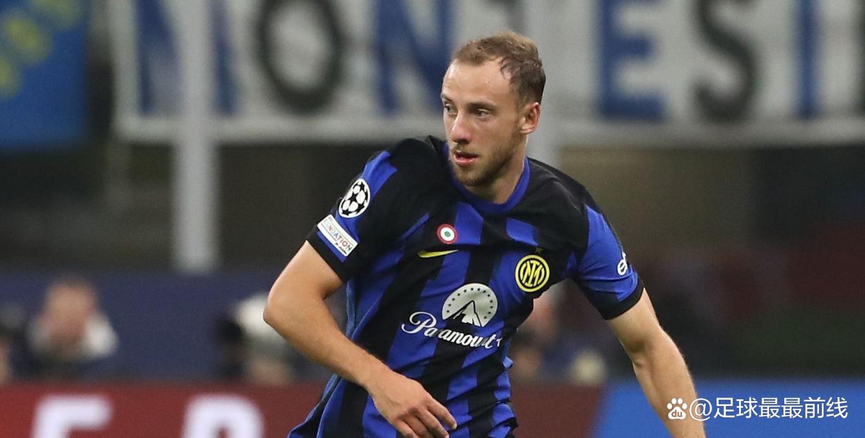 马丁内利：我进球后和马杜埃凯有过交流，我说他的进球更精彩