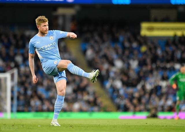 C罗发专访预告片：乔治娜问我要戒指；我资产早就超10亿美元