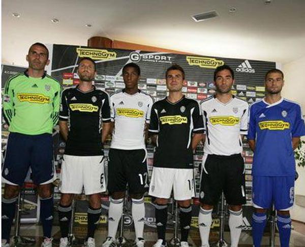 罗体：罗马进球被吹后，克雷莫内塞现场屏幕却一直显示0-2