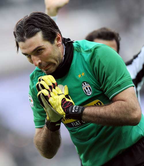 安帅：谈内马尔就像谈其他球员一样，我不欠任何人任何东西