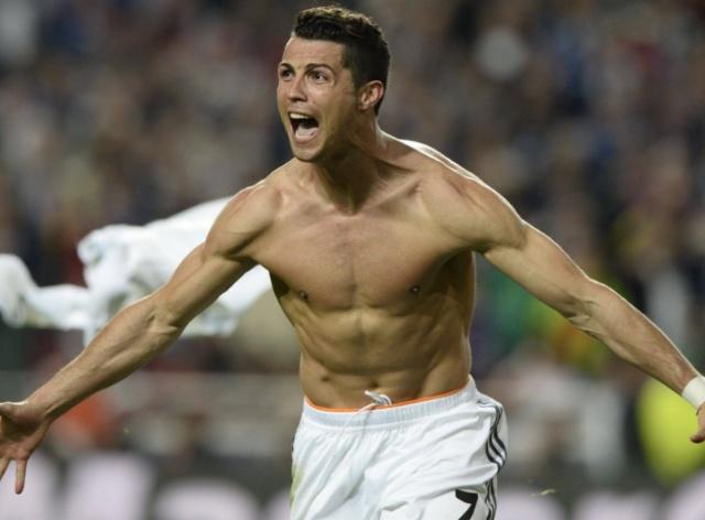 欧冠积分榜：阿森纳继续全胜领跑，拜仁3分之差位列第二（欧冠积分形势：阿森纳保持全胜领跑，拜仁落后3分暂居次席）