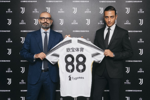 特里：08年欧冠决赛丢点我永生难忘，恐怕这辈子都难以释怀（特里：08年欧冠决赛点球失手成一生之痛，至今仍难释怀）