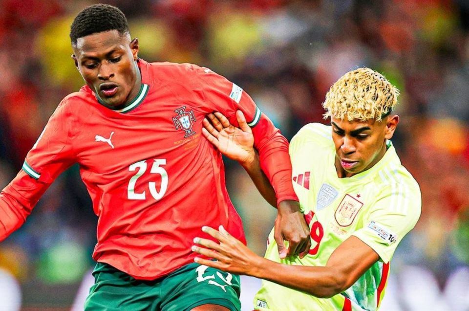 对攻大战创纪录！曼联伯恩茅斯合轰39脚射门（火力大战刷新纪录：曼联与伯恩茅斯合计39次射门）