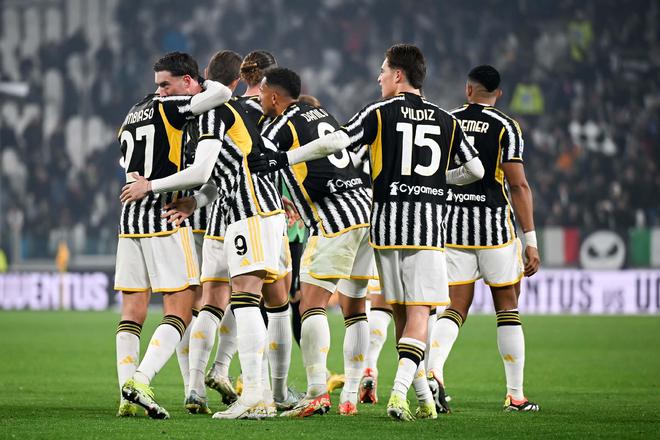 西甲-姆巴佩双响罗德里戈破门 皇马4-1登顶（西甲：姆巴佩梅开二度、罗德里戈破门，皇马4-1登顶榜首）