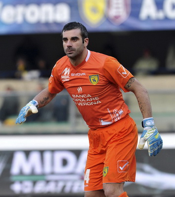 外线手感冰凉！森林狼首节三分6中0，太阳11中2