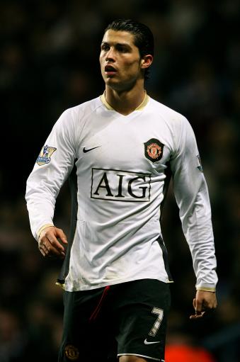 踢球者：拜仁小将阿萨雷外租富勒姆机会寥寥，可能不会被买断