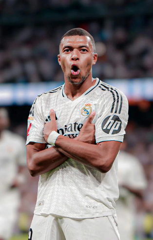 日职乙半场：山田元气屡献神扑，秋田暂0-0仙台