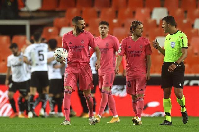 比赛集锦：巴西2-0塞内加尔