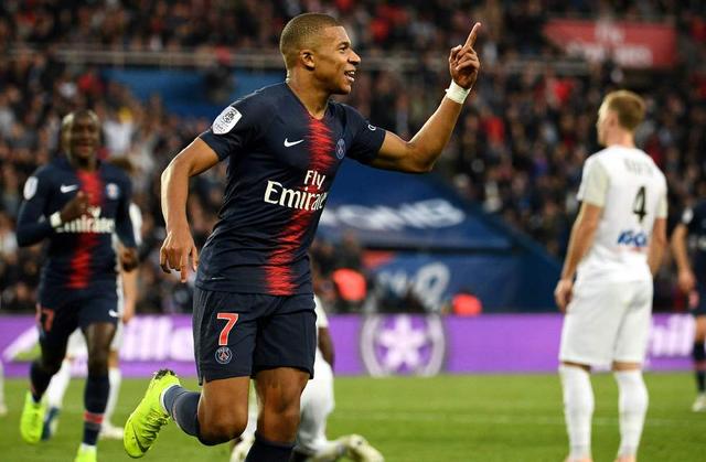 马卡：与中东和俄罗斯不同，美资正在通过收购改变欧洲足球